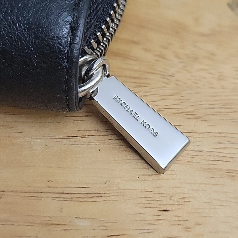 Michael Kors Wristlet - Picture 5 of 5